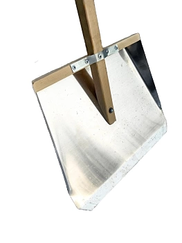 Лопата снеговая алюминиевая 500*400*2мм КРЕПЫШ  с деревянным черенком